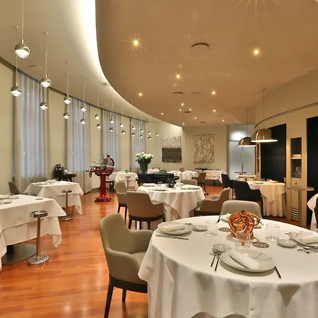 Palace Hotel Moderno-3