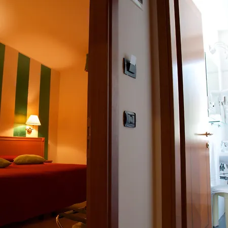 Hotel La Luna-3