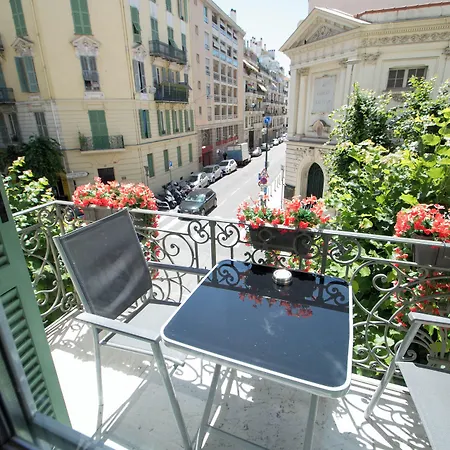 Hotel Parisien-3