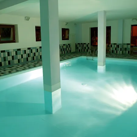 International Hotel-2