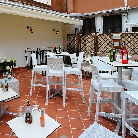 Hotel Fontana-2
