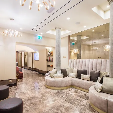 Solo Experience Hotel-2