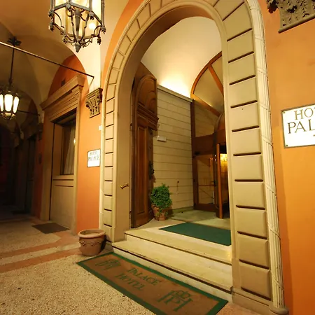 Hotel Palace Bologna Centro-3