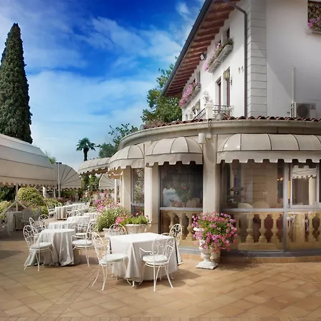 Park Hotel Ville Montefiori-3