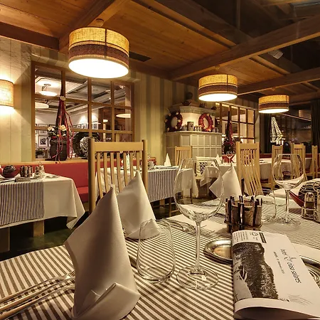 Hotel Ciasa Salares-3