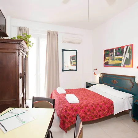 Martini Bed-3