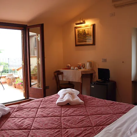 Primavera Mini Hotel-2