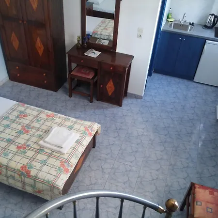 Roula Villa Studios&Apartments-2