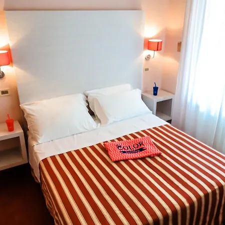 Color Metropolitan Family Hotel-3