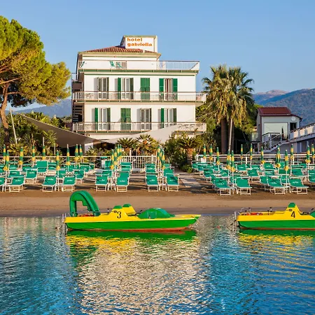 Hotel Gabriella-3