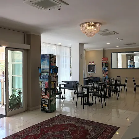 Hotel Boom-3