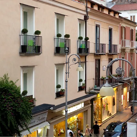 Palazzo Montefusco-3