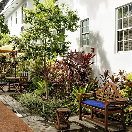 Tradewinds Apartment Hotel Miami Beach-2