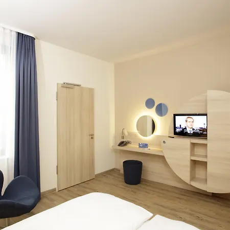 H2 Hotel Berlin-Alexanderplatz-3