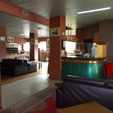 Hotel Holidays-2