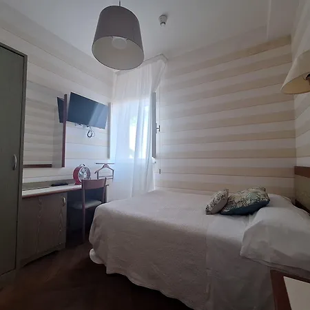 Hotel Villa Tiziana-2