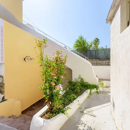 Le Grand Bleu - Gioia Apartments-2