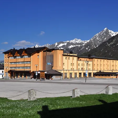Grand Hotel Miramonti-3