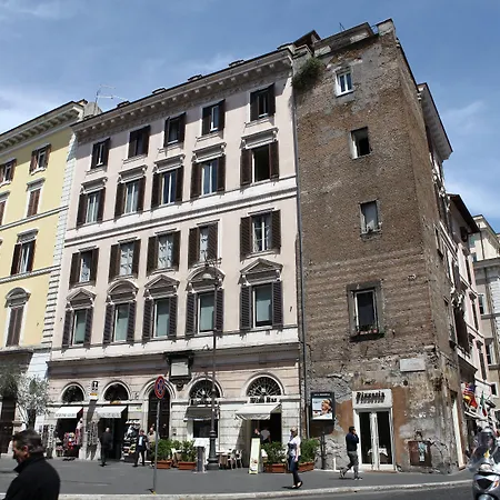 Suite Art Navona-3
