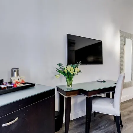 Residenza A -Via Veneto Fashion Rooms-2