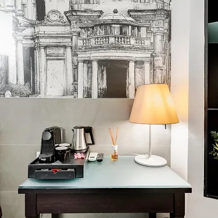 Residenza A -Via Veneto Fashion Rooms-3