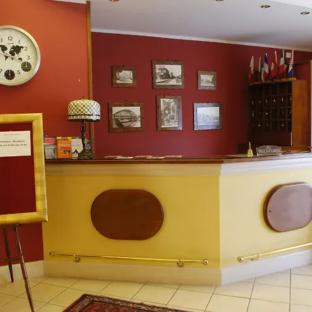 Greta Rooms Hotel-3