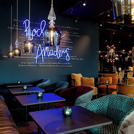 Motel One Salzburg-Mirabell-3