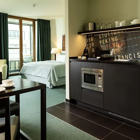 Clipper Boardinghouse - Berlin-Gendarmenmarkt-2