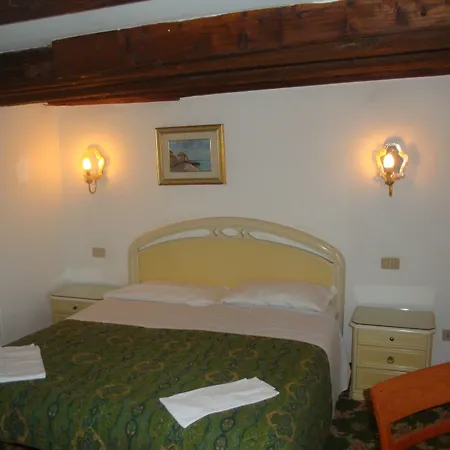 Hotel Casa Linger-2