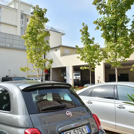 Hotel Golf ***S-3