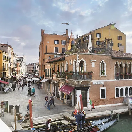 Palazzina Veneziana-2