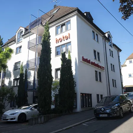 Hotel Astoria Am Urachplatz-2