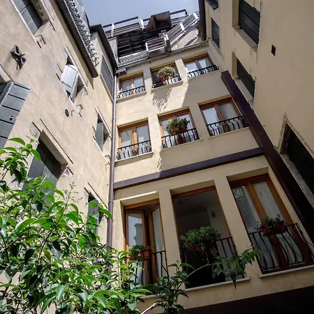 Hotel Antigo Trovatore-2