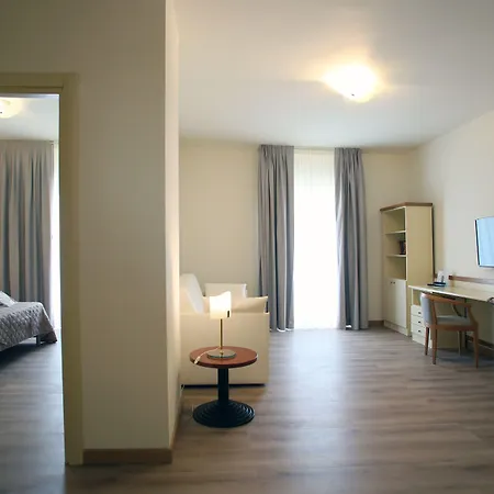 Hotel Le Ginestre Family & Wellness-3