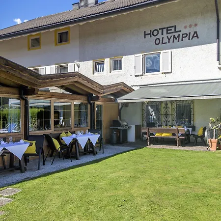 Hotel Chalet Olympia-3