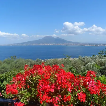 Ancelle Sorrento - Casa d'Accoglienza-2