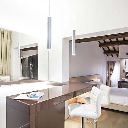 Borgoleoni 18 - Room&Breakfast-2