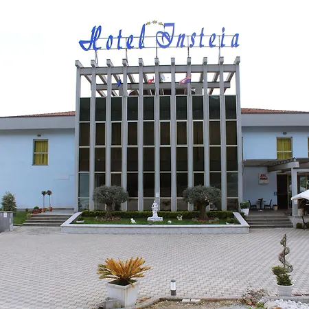 Hotel Insteia-3