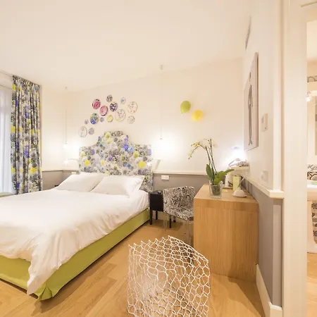 Cinque Rooms-2