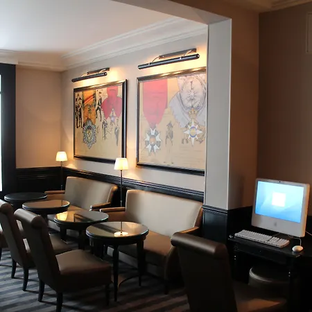 Hotel Saint Cyr Etoile-3