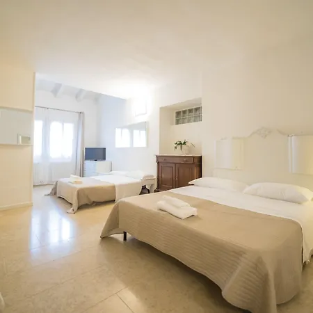 Academia Residence-3