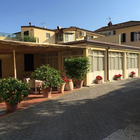 Hotel Verdesolemare-3
