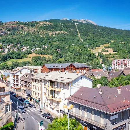 Hotel Mont-Brison-3