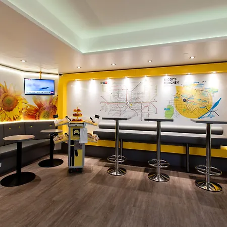 Buddy Hotel-2