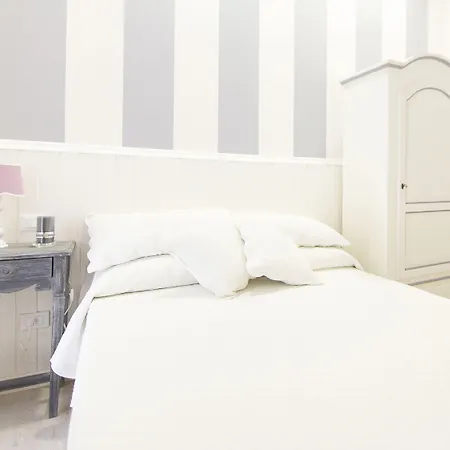 Lungomare Rooms & Charme-3