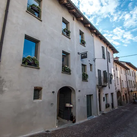 Uve Rooms & Wine Bar-2