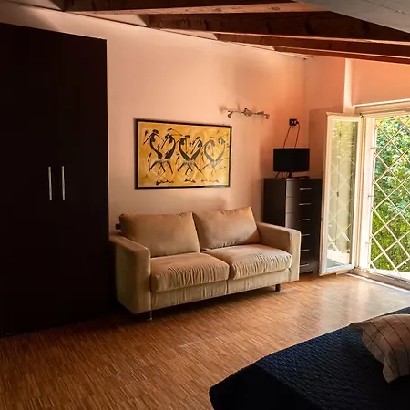 A Casa Di Manu B&B-2
