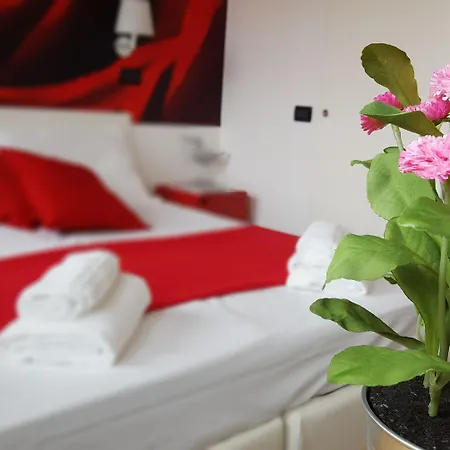 Lake Garda Hostel-2