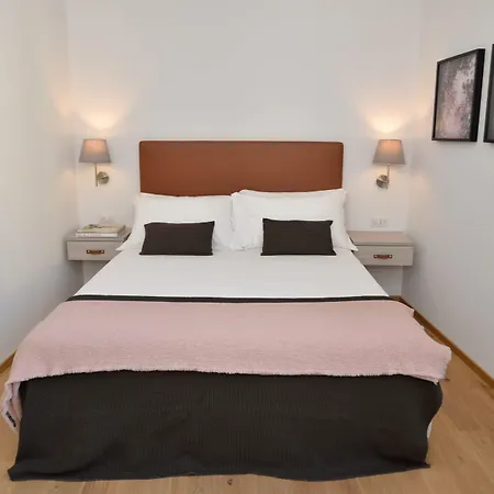 Giuturna Boutique Hotel-2