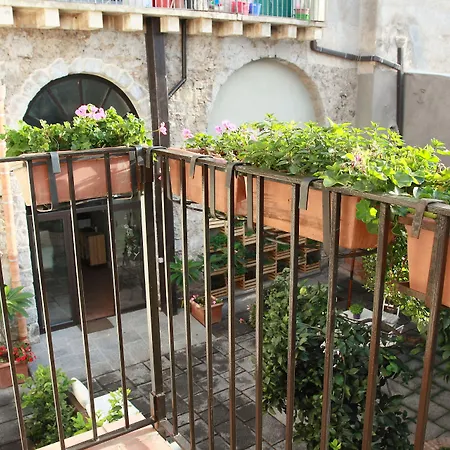 B&B - ComeinSicily CortedeiLimoni - Charming&Rel-3